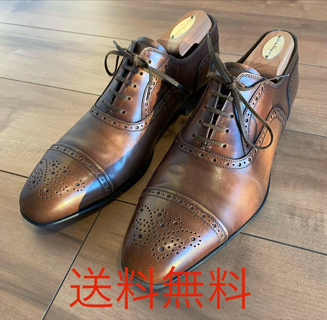Salvatore Ferragamo ブローグシューズ ブラウン Ferragamo シューズ メンズ - ブラウン | 02A027 785042 | GIGLIO.COM