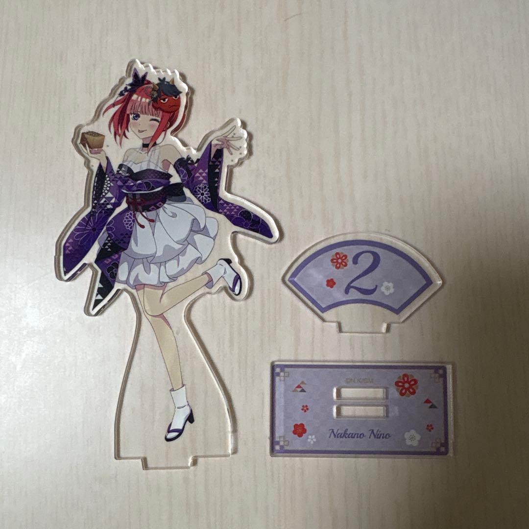 五等分の花嫁 中野二乃 アクリルスタンドまとめ売り - メルカリ