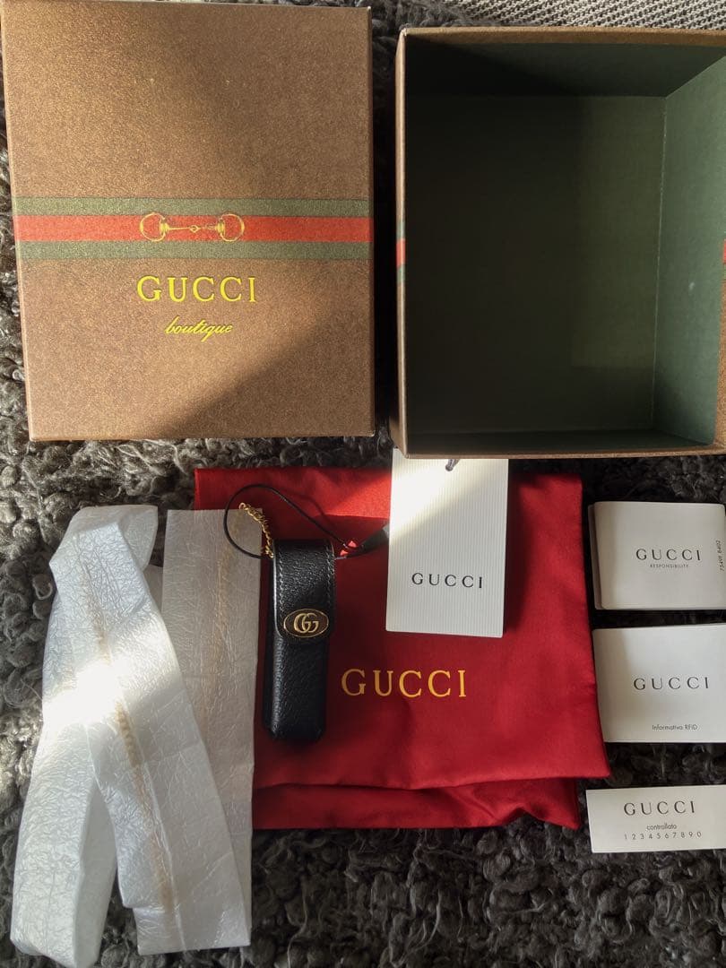 【新品】GUCCI リップケース　ネックレス　ブラック　オシャレ　GG レザー 楽天市場】【美品】グッチ 【GUCCI】レザー シングル リップスティック