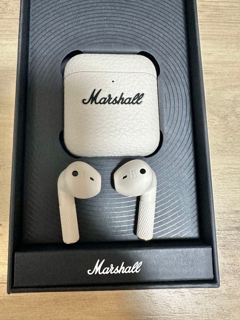 【使用1回のみ】Marshall ワイヤレスイヤホン ホワイト Amazon.co.jp: Marshall 完全ワイヤレスイヤホン Minor IV クリーム