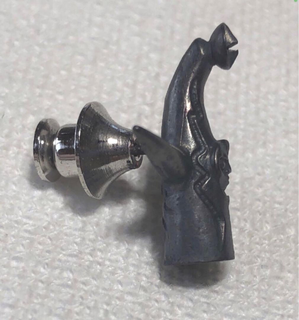 ミキモト 岡本太郎 太陽の塔 タイピン ブローチ ピンバッジ タイタック