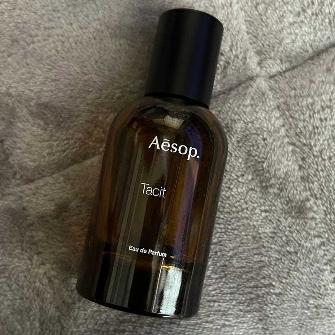 Aesop イソップ Tacit 香水 Perfume オードパルファム 50m Amazon.com : Aesop Tacit Eau de Parfum | Yuzu, Vetiver, and Basil