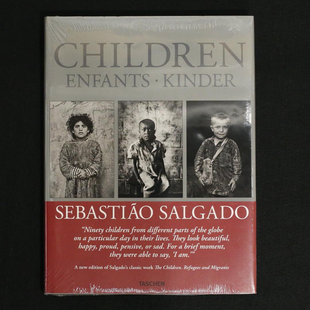 Children　Sebastião Salgado　セバスチャン・サルガド Sebastiao Salgado: The Children セバスチャン・サルガド - 古本買取