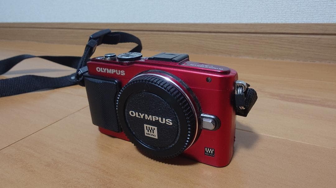 ジャンク品】Olympus E-PL6 ミラーレスカメラ レッド+レンズ2本
