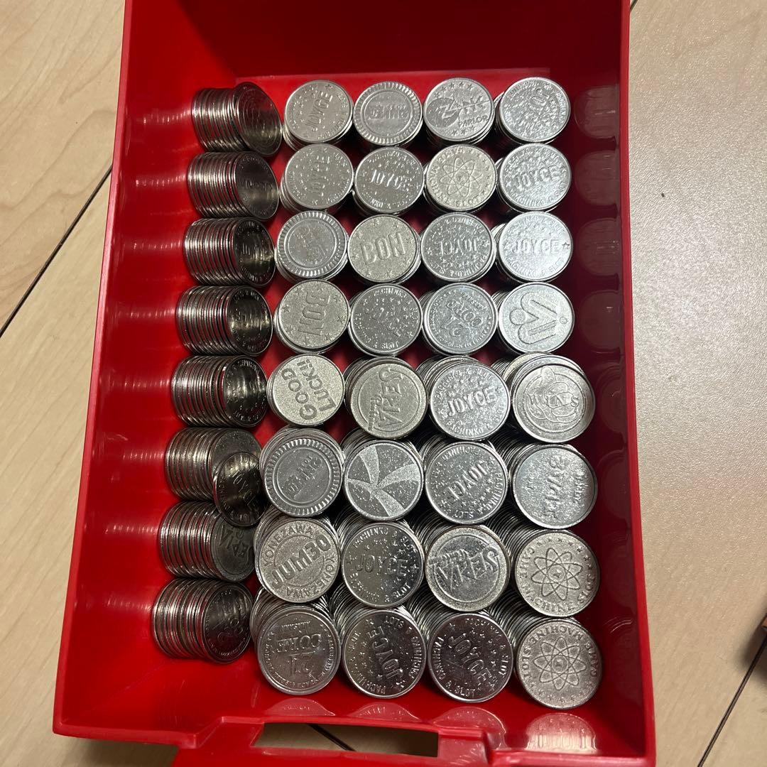 スロットメダル 25パイ 550枚 (ジャグラーでも可) - メルカリ