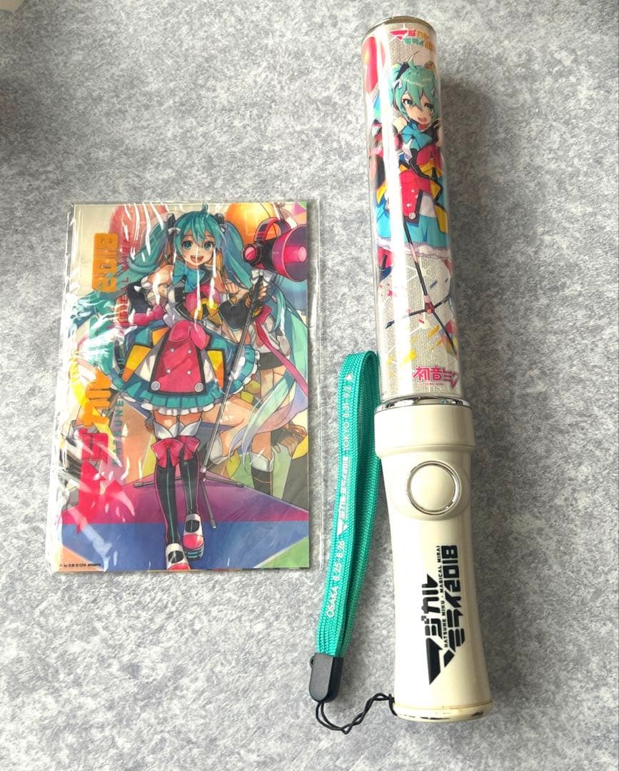 マジカルミライ　マジミラ　2018 ペンライト　初音ミク ペンライトフィルム 2026年最新】マジカルミライ2018 ペンライトの人気アイテム - メルカリ