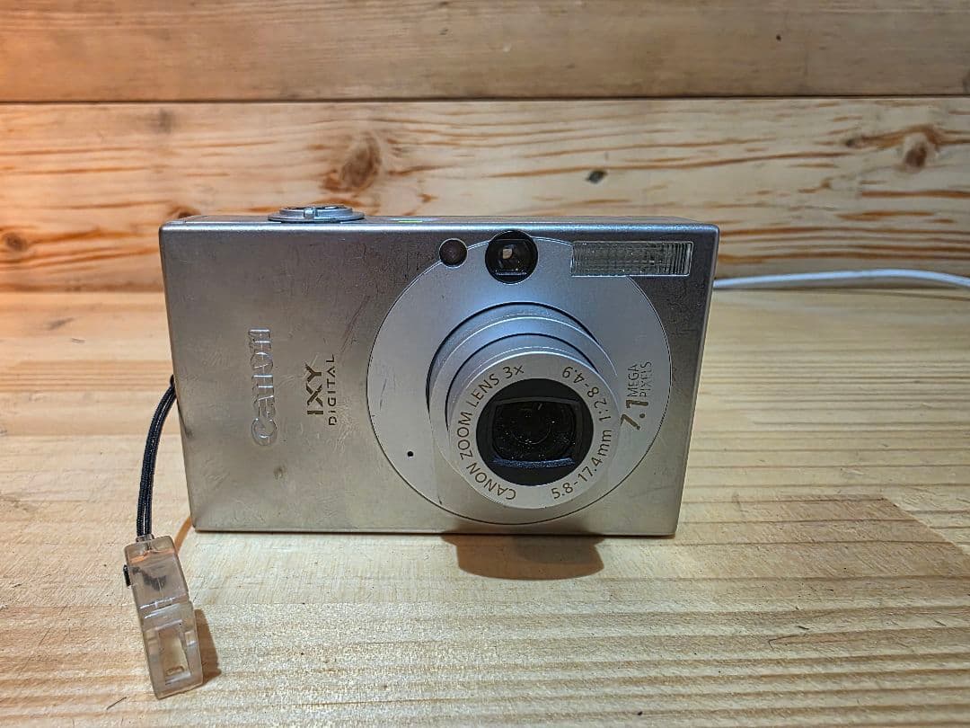 Canon ixy digital 10