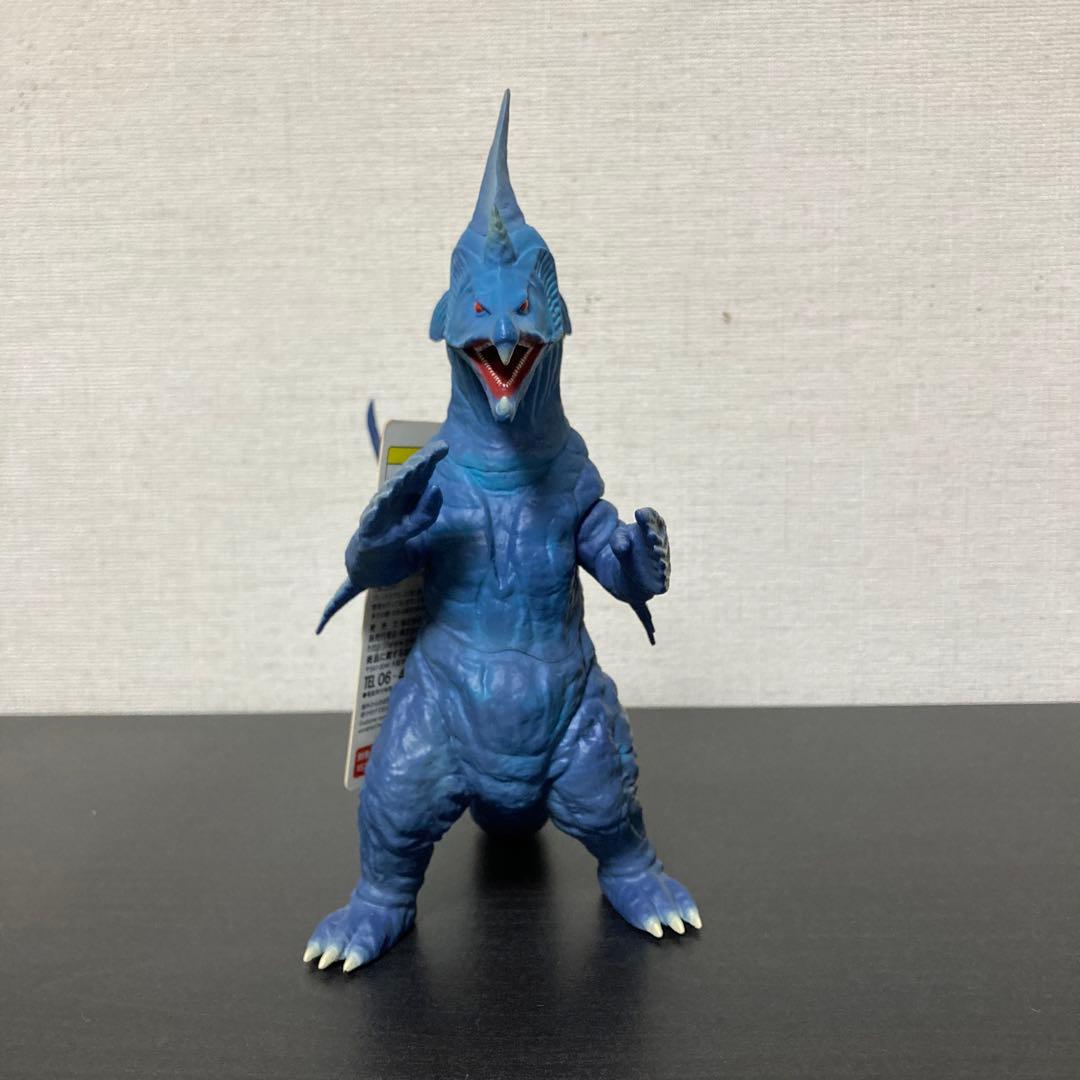 ウルトラ大怪獣シリーズ5000 ムルチ プレミアムバンダイ 特撮