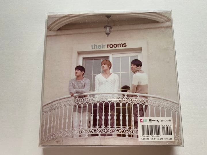 JYJのダイアリー、エッセイ、写真集