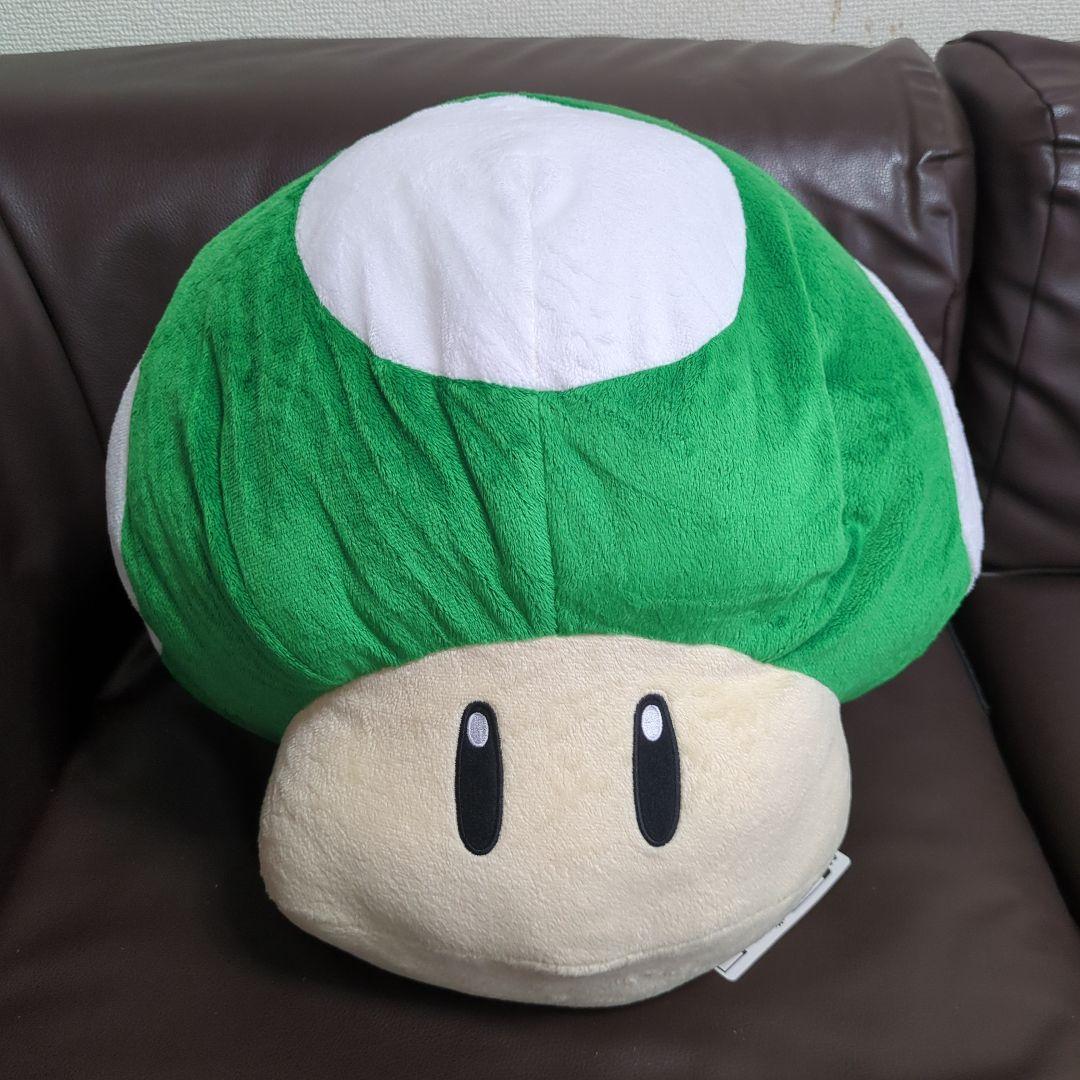 スーパーマリオ《1Up キノコ型クッション》 - メルカリ