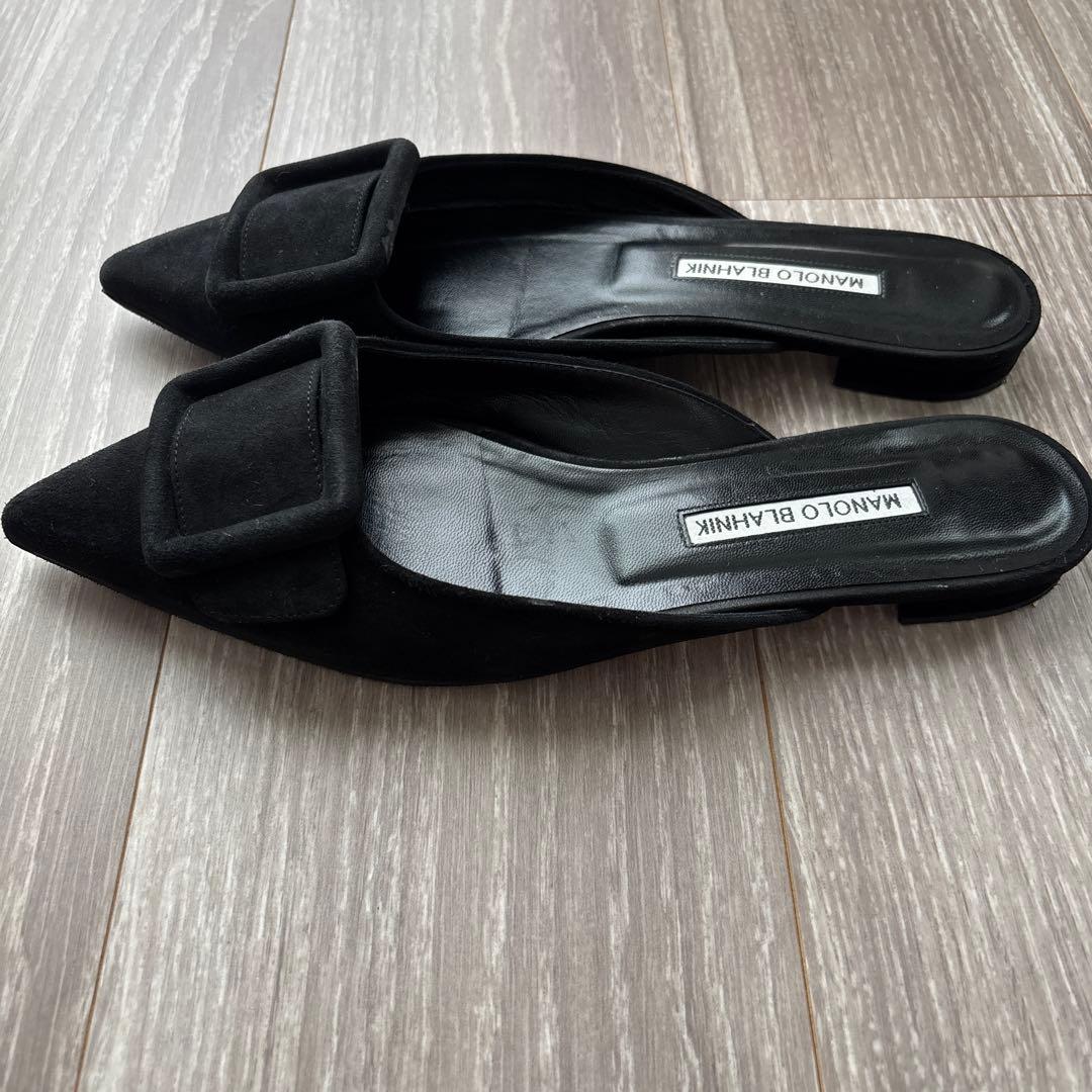 マノロブラニク メイセール フラット ブラック 38