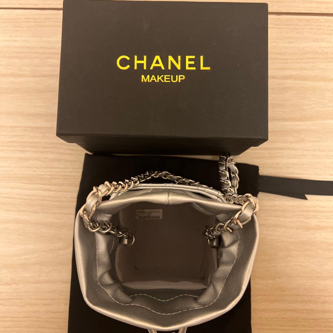 CHANEL ノベルティ キルティングチェーンショルダー巾着タイプ - メルカリ