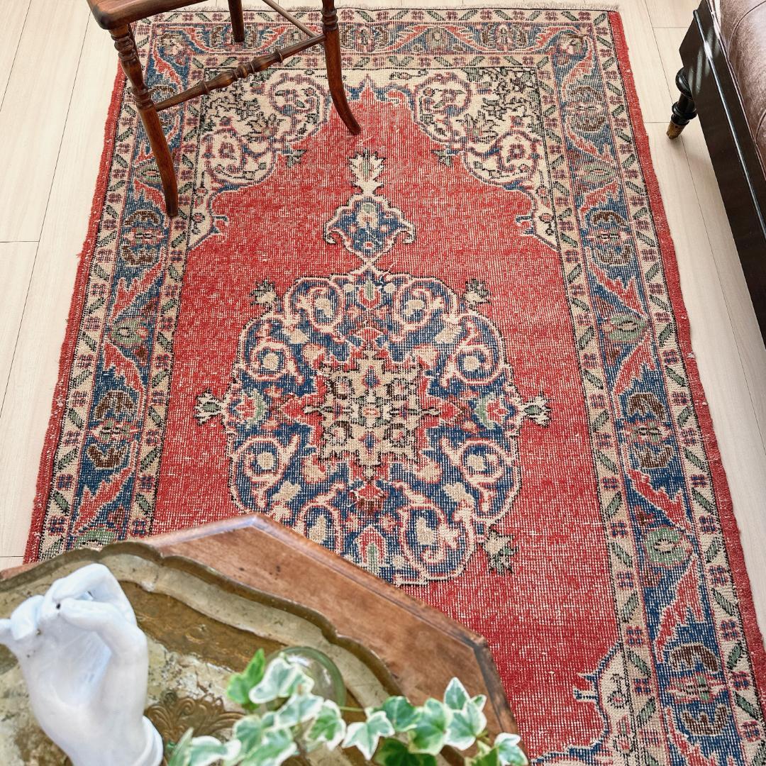 トルコ ヴィンテージラグ A128 レッド ネイビー ターコイズブルー