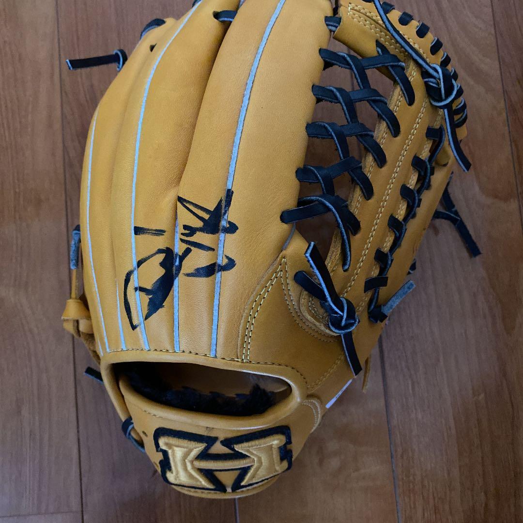 軟式 グローブ サイン入り 元西武 鈴木健選手 - メルカリ