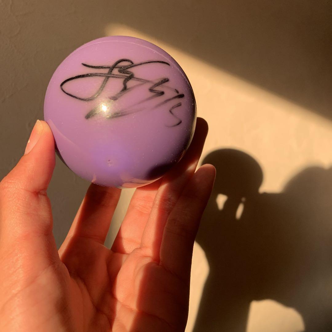 BTS グク サインボールの通販｜www.reigneleven.com