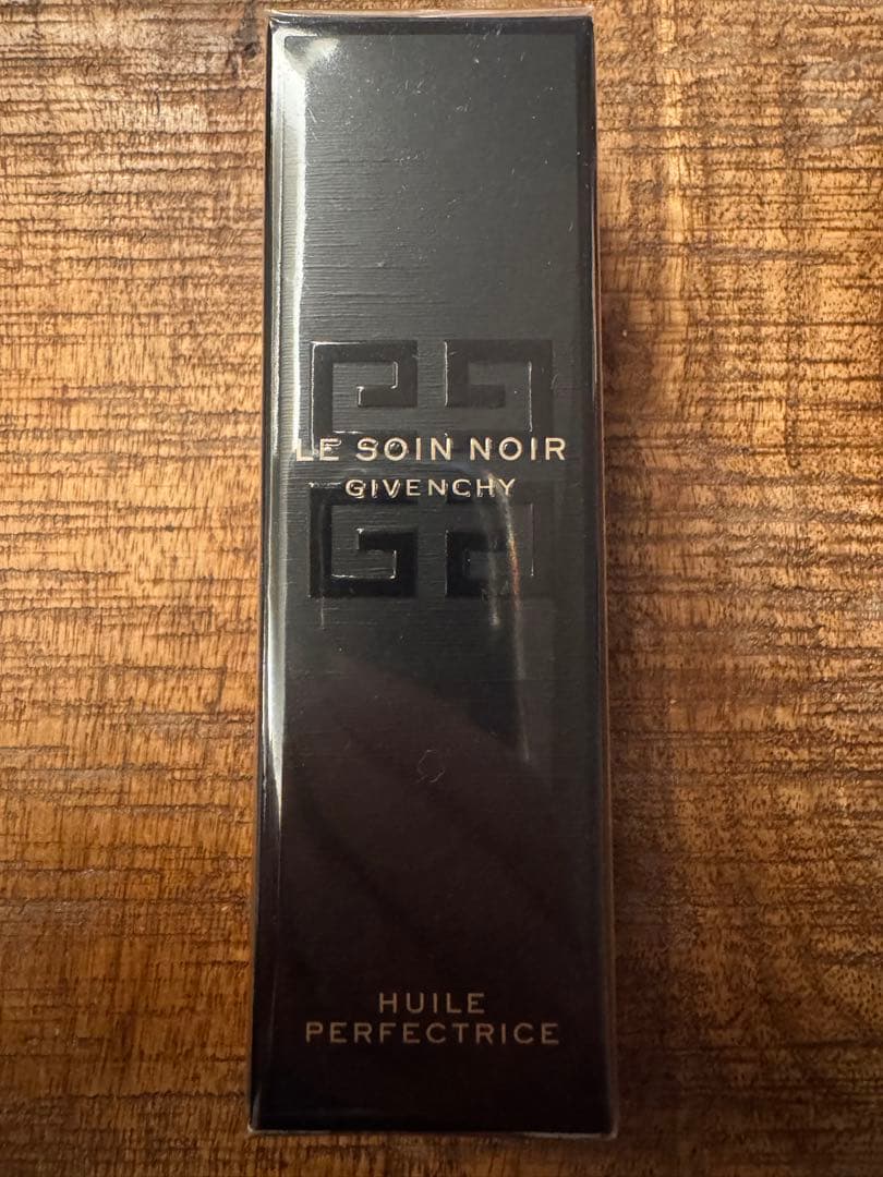新品未開封 】ジバンシイ ソワン ノワール ユイル パーフェクトリス