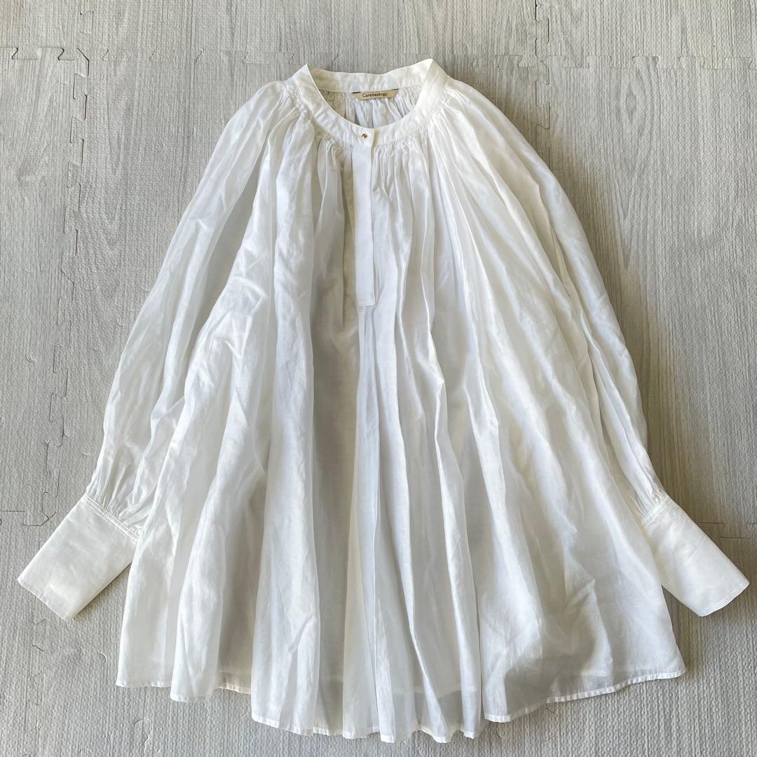 カレンソロジー　ギャザーボリュームブラウス　ボリュームスリーブ　白 Curensology カレンソロジー ギャザーボリュームブラウス ホワイト