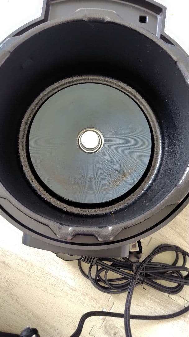 アイリスオーヤマ電気圧力鍋 4.0L 黒　PMPC-MA4