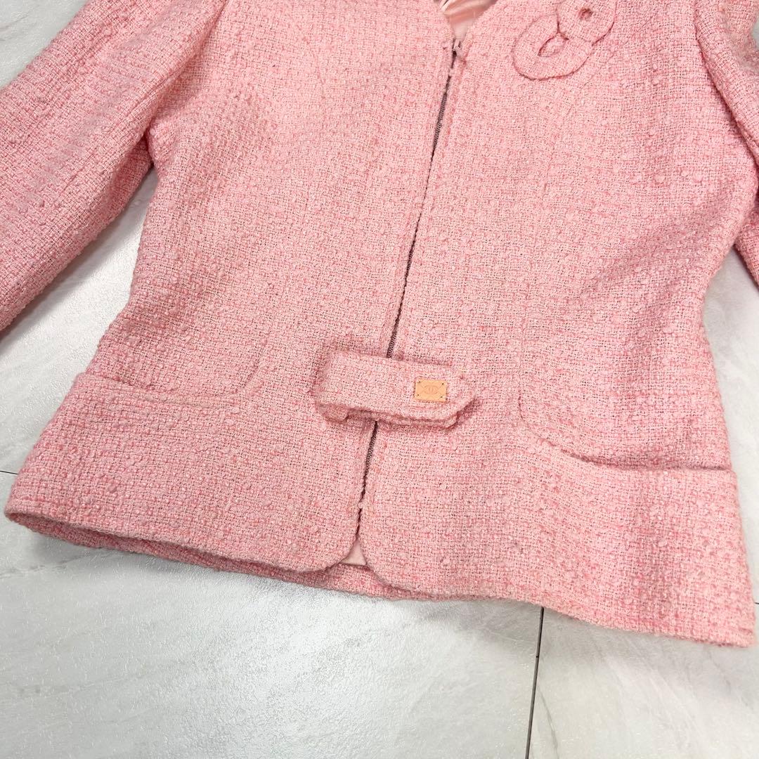 美品 CHANEL 立体 COCO ロゴ ノーカラー ツイードジャケット 38 - メルカリ