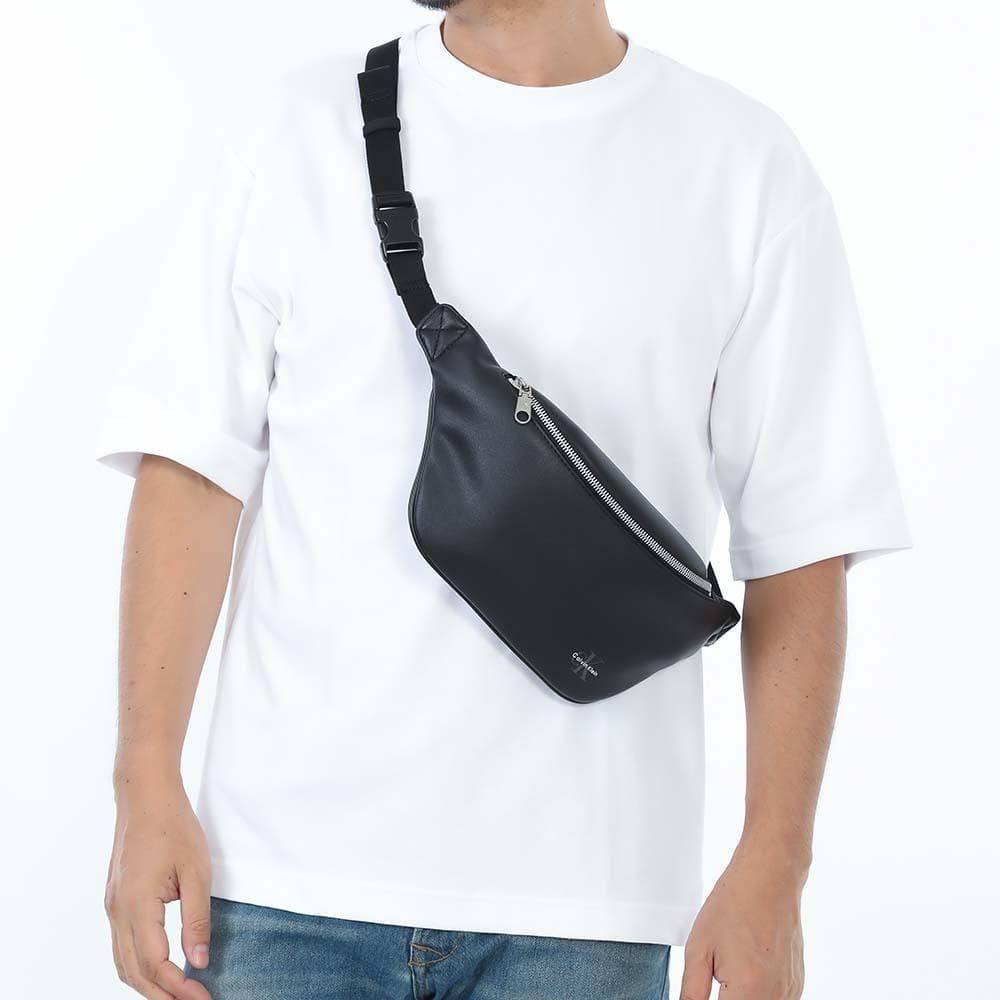 新品 Calvin Klein LV04G3012G UB1 ボディバッグ - メルカリ