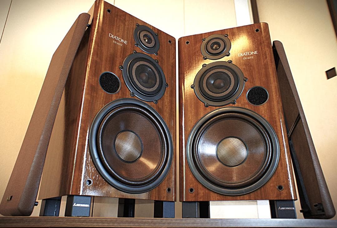 超美品 DIATONE ダイヤトーンスピーカー DS-600Z カスタム専用台付