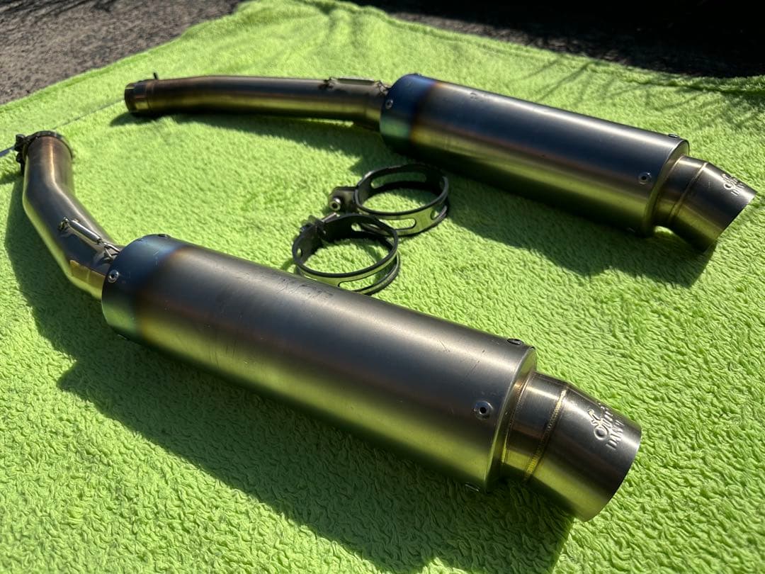 GSX1300R隼マフラー⭐︎適合年式不明⭐︎GW71Aに付けてました。 GSX1300R隼マフラー⭐︎適合年式不明⭐︎GW71Aに付けてました。