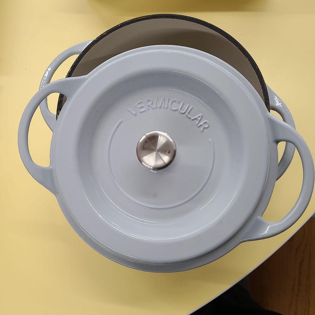 VERMICULAR グレー ホーロー鍋 大きめ - メルカリ