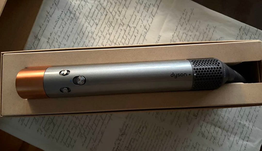 Dyson airwrap マルチスタイラー　ニッケルコッパー Dyson Airwrap Origin multi-styler and dryer (Nickel/Copper)