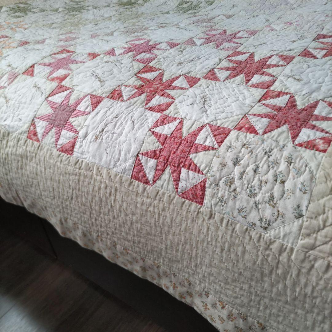 ✨イブニングスターグラデーションベッドカバー✨パッチワークキルト