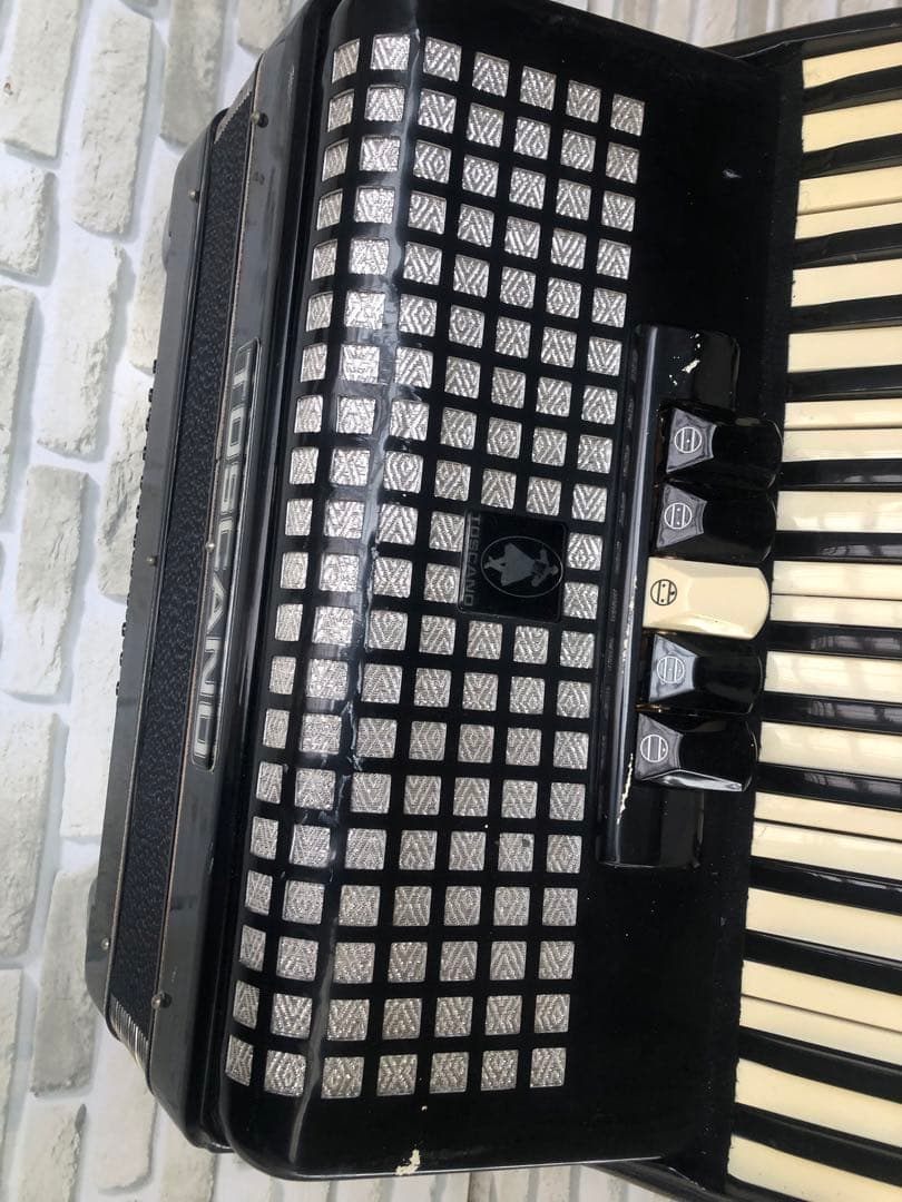 TOSCANO アコーディオン (A164)