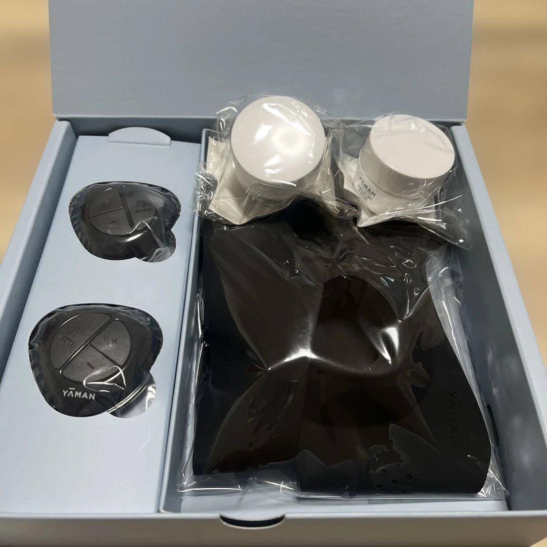 ボディ・フェイスケア EP-14BB Amazon.co.jp: ヤーマン EMS美顔器 メディリフト ブラック EP14BB