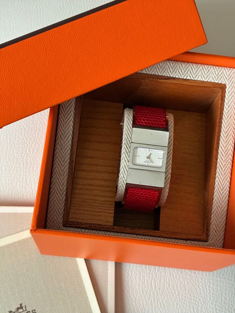 HERMESスクエアフェイス ロケ　時計 101710 H HERMES / エルメス / ロケ / バングルウォッチ / エマイユ 七宝焼き