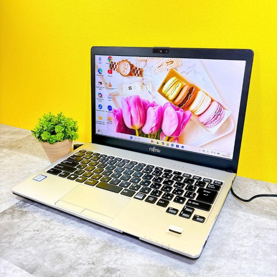 i5✨小型軽量❣SSD搭載で快適✨カメラ付き フルHD 薄型 Windows11