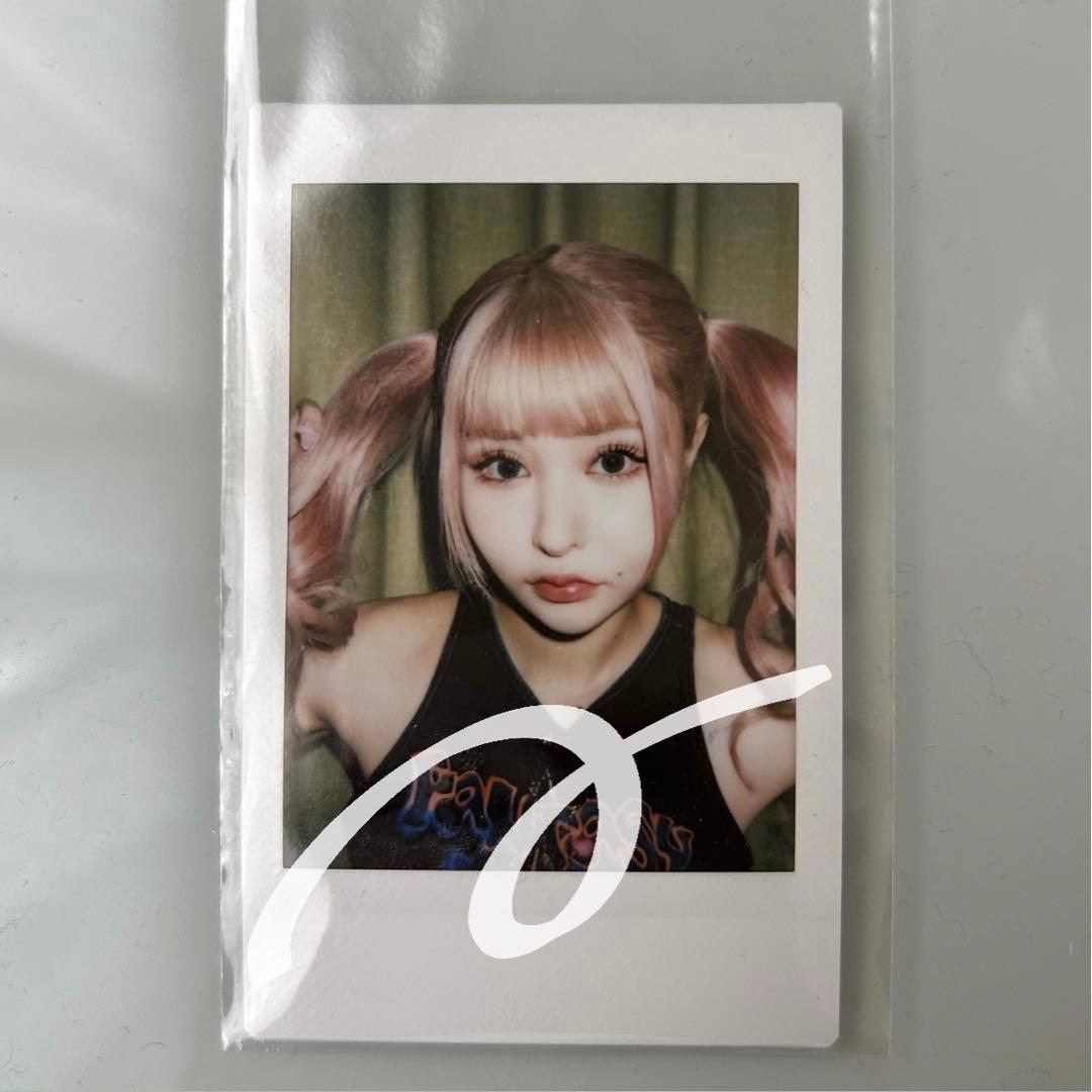 戦慄かなの チェキ - メルカリ