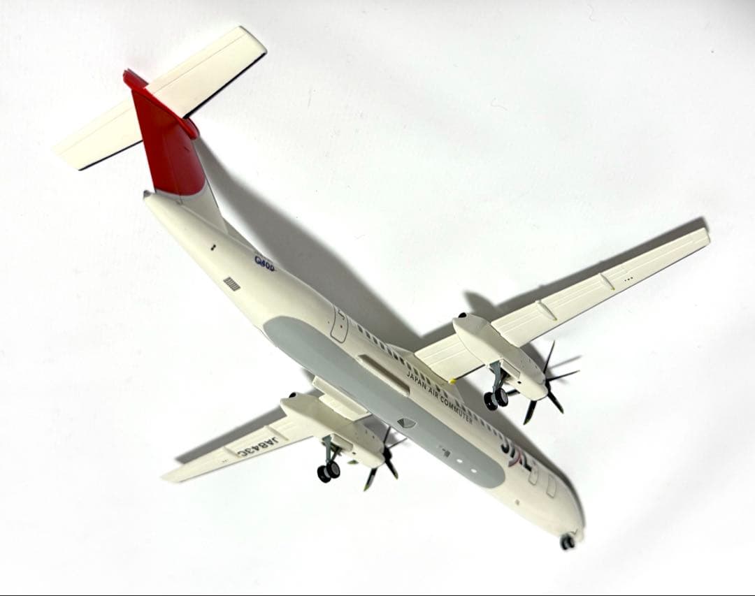 JALUX 1/200 DHC-8-400 JACアーク塗装 - メルカリ