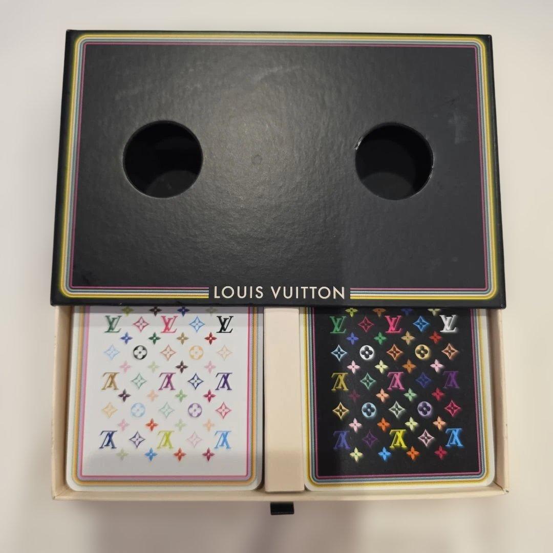 LOUIS VUITTON　ルイヴィトン　トランプ 旅先にも持っていきたい♪】ルイヴィトン トランプ ケース付き (Louis