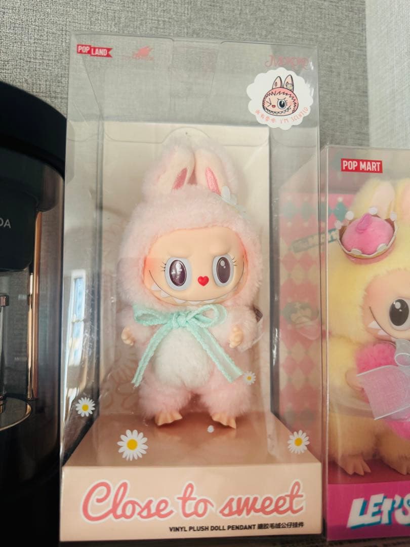 POP MART モココClose to sweet ぬいぐるみ s-l400.jpg