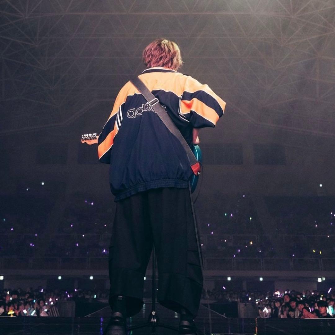 コ*キ様 adidas 90s ナイロンジャケット Eve underblue - メルカリ