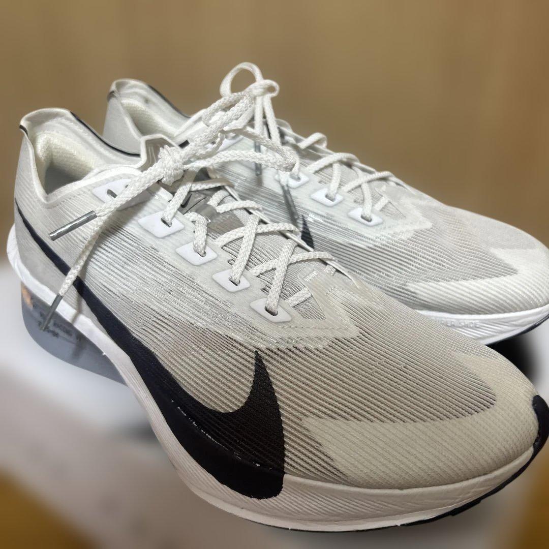 Nike ヴェイパーフライ4 27.0cm