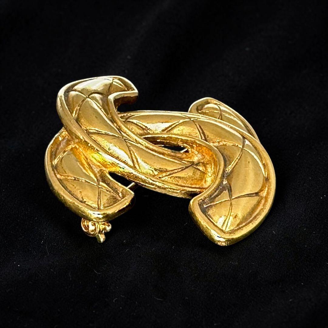 美品☆箱付き】シャネル ブローチ ココマーク マトラッセ ゴールド