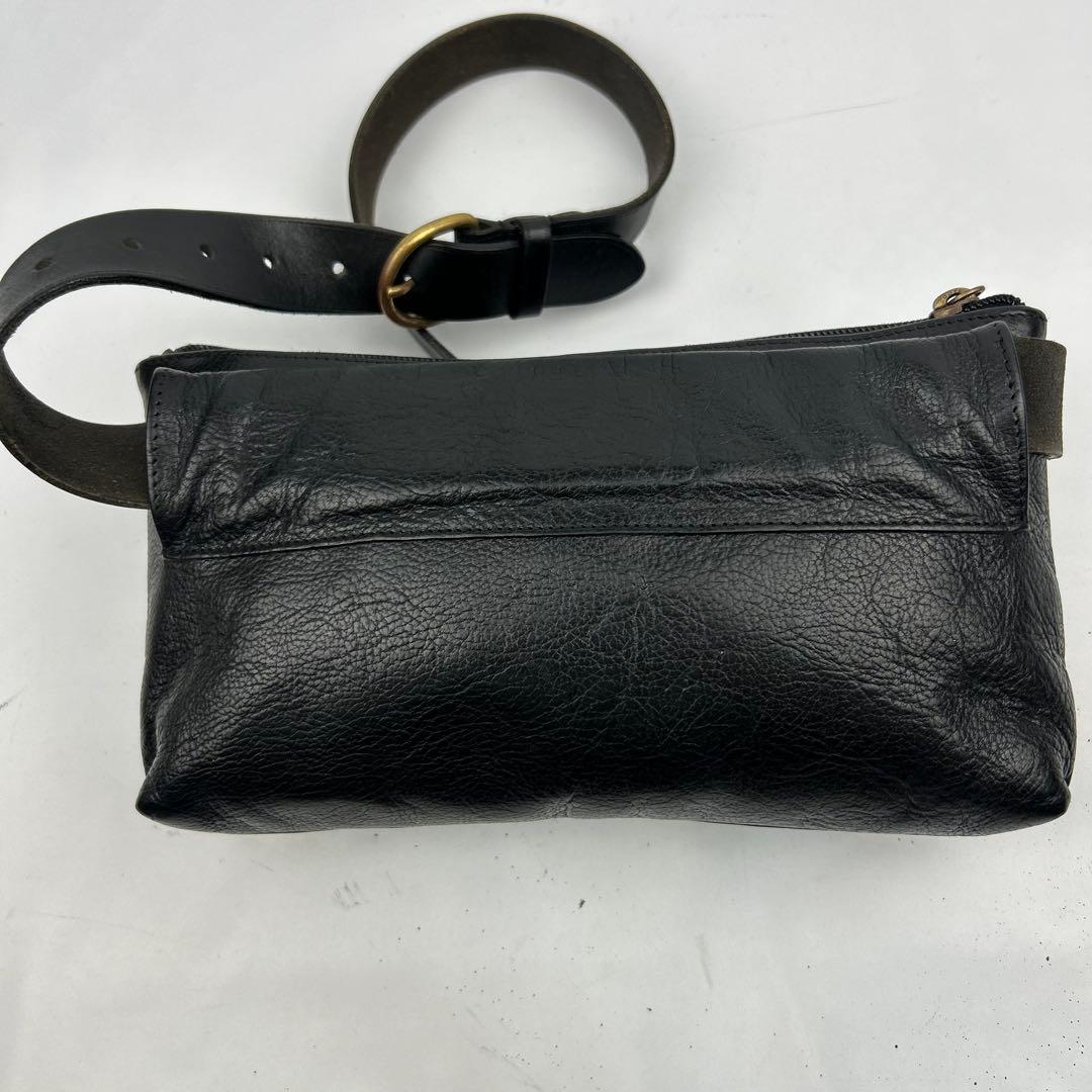 美品】イルビゾンテ ショルダーバッグ ボディバッグ レザー ロゴ型押し