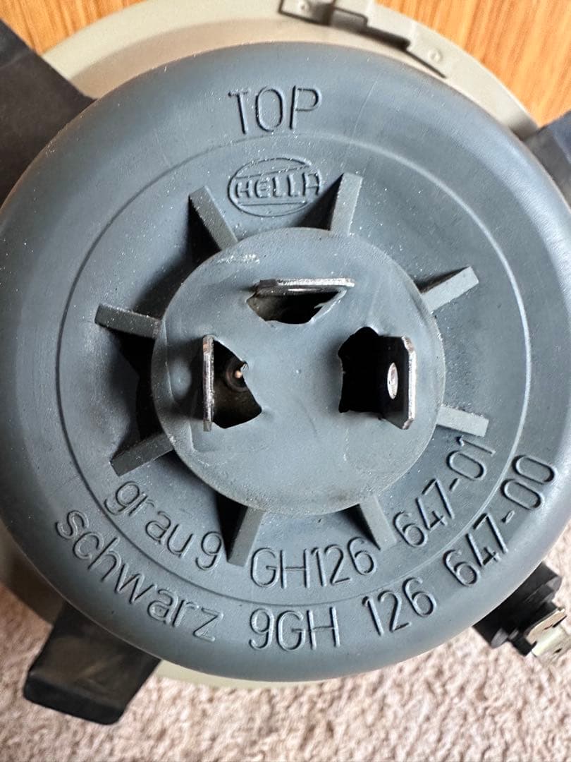 HELLA H4 ライト flsts ヘリテージスプリンガー flstsb - メルカリ