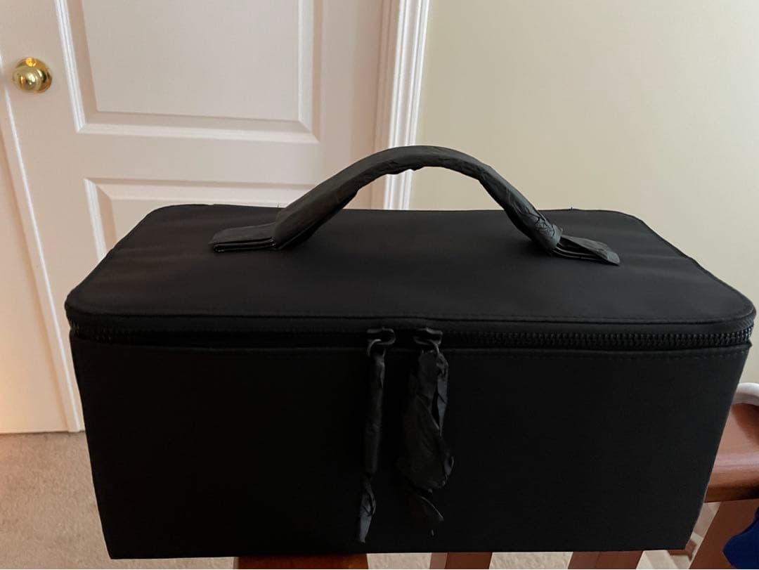 海外限定‼︎大容量 コスメポーチ carry all MAC - メルカリ