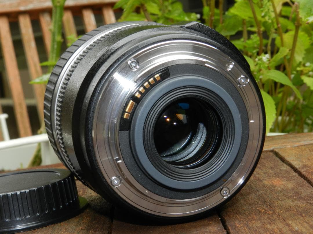 極美品　Canon EF-S 17-85mm f/4-5.6 IS USM