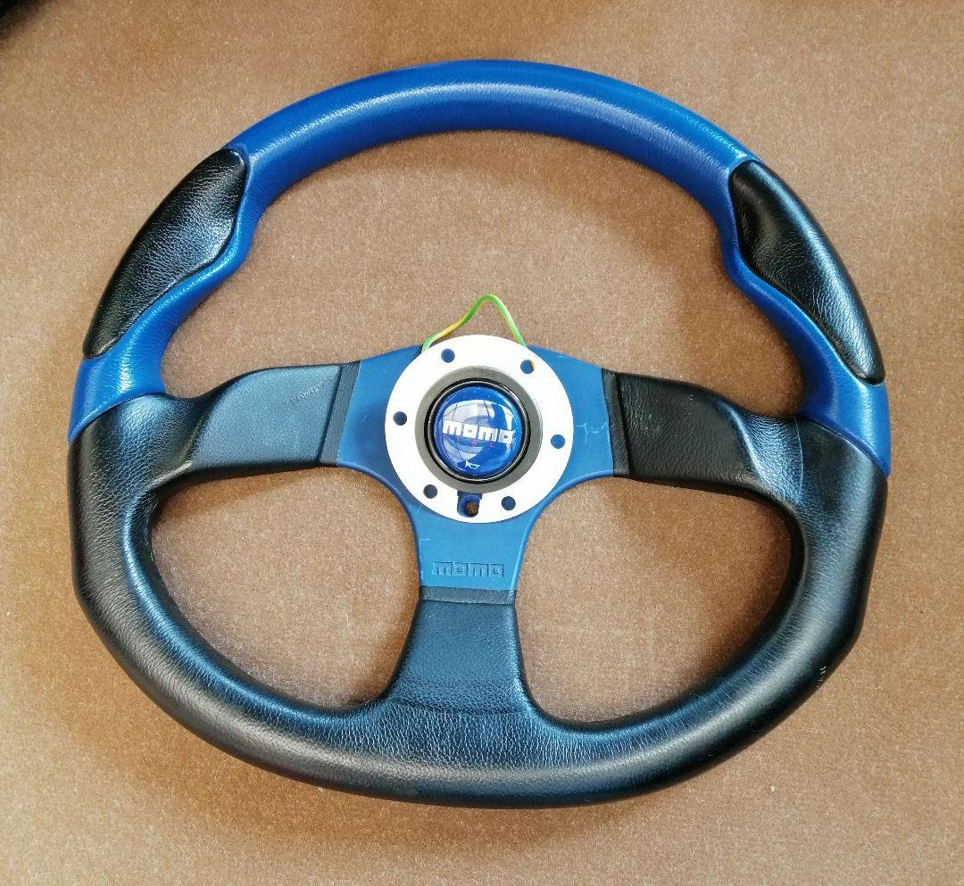 WAT 。 MOMO ステアリング /青　正規品。 MOD.08 レザー/ブルースポーク （M-59)