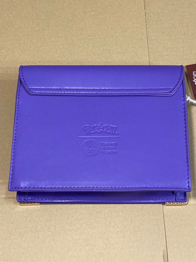 ポケモン ロンドン自然史博物館 イーブイ クロスボディバッグ - メルカリ