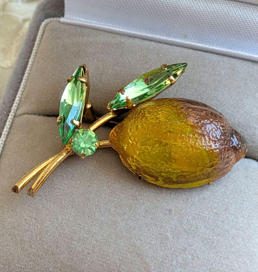 訳あり】AUSTRIA製 フルーツガラス レモン ブローチ ヴィンテージ