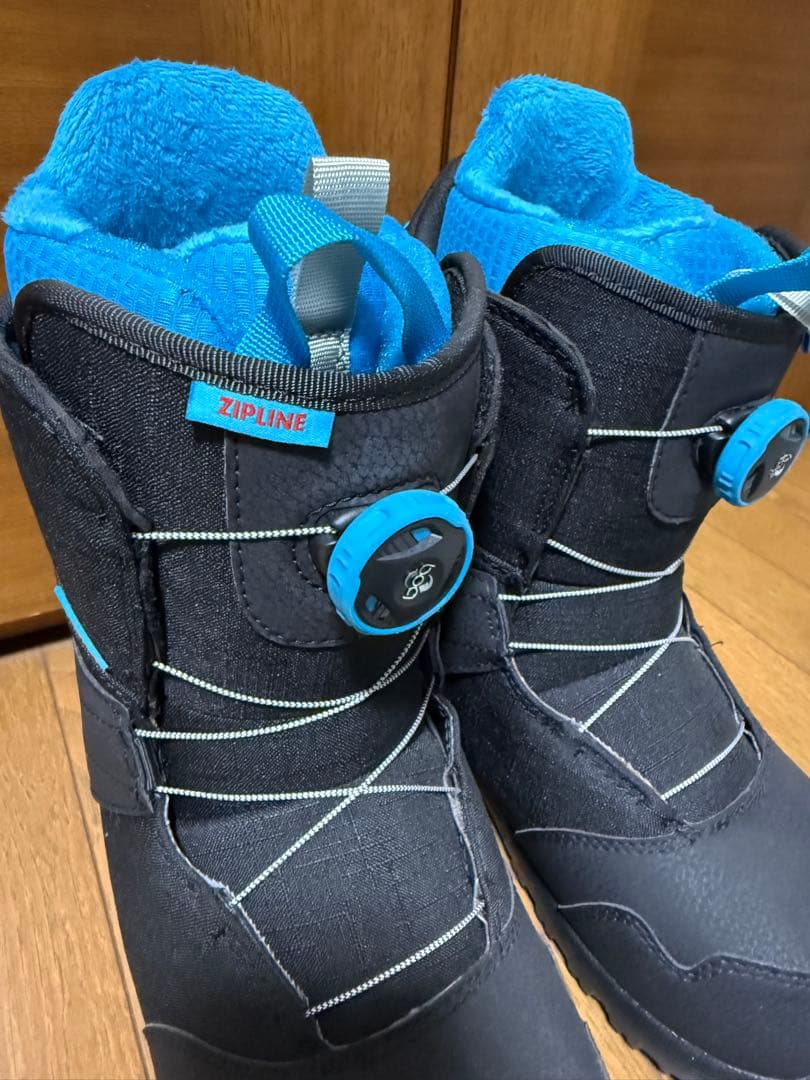 Burton ZIPLINE 子ども用スノーボードブーツ ブラック/ブルー BURTON ZIPLINE 子ども用スノーボードブーツ 25.0cm - メルカリ