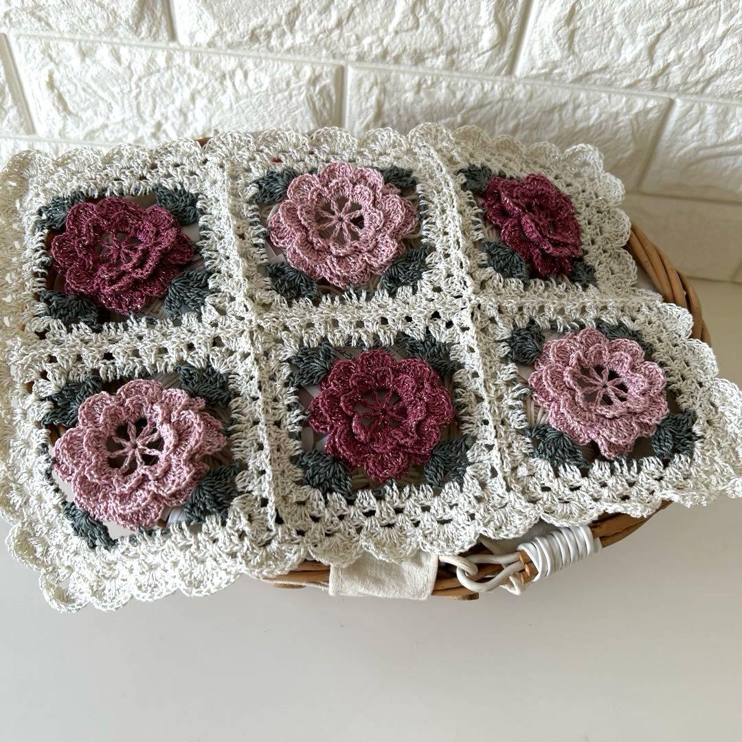 手編みのマルチカバー レースモチーフ編み - メルカリ