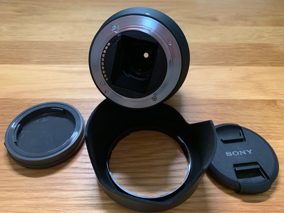 Sony FE 28-70mm F3.5-5.6 OSS レンズ